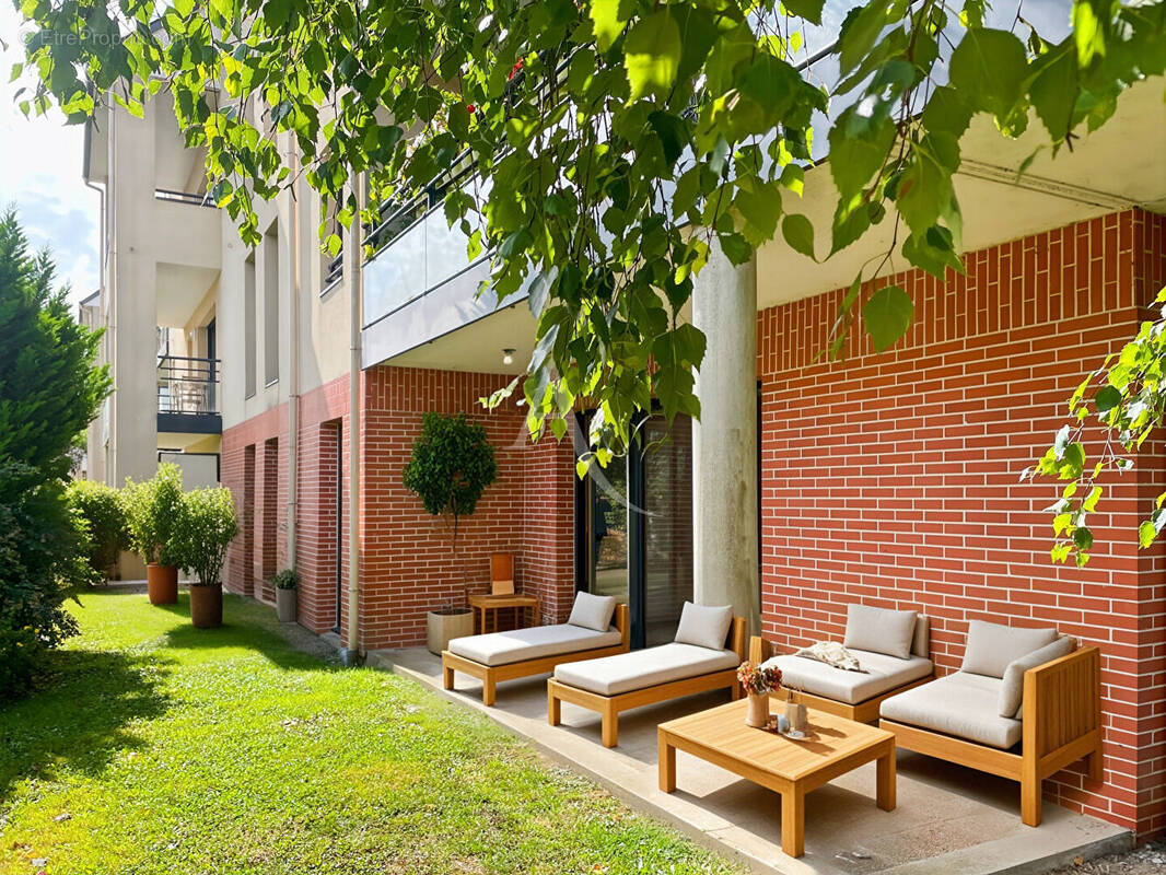 Appartement à LE MESNIL-ESNARD