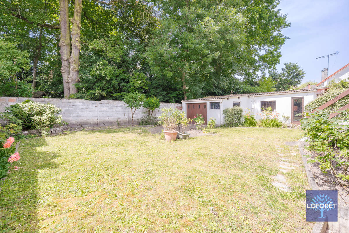 Maison à LES PAVILLONS-SOUS-BOIS