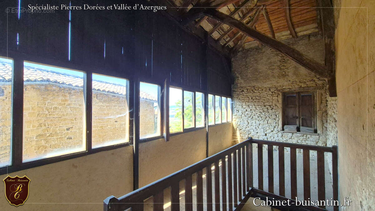 Maison en pierres centre village - photo 13