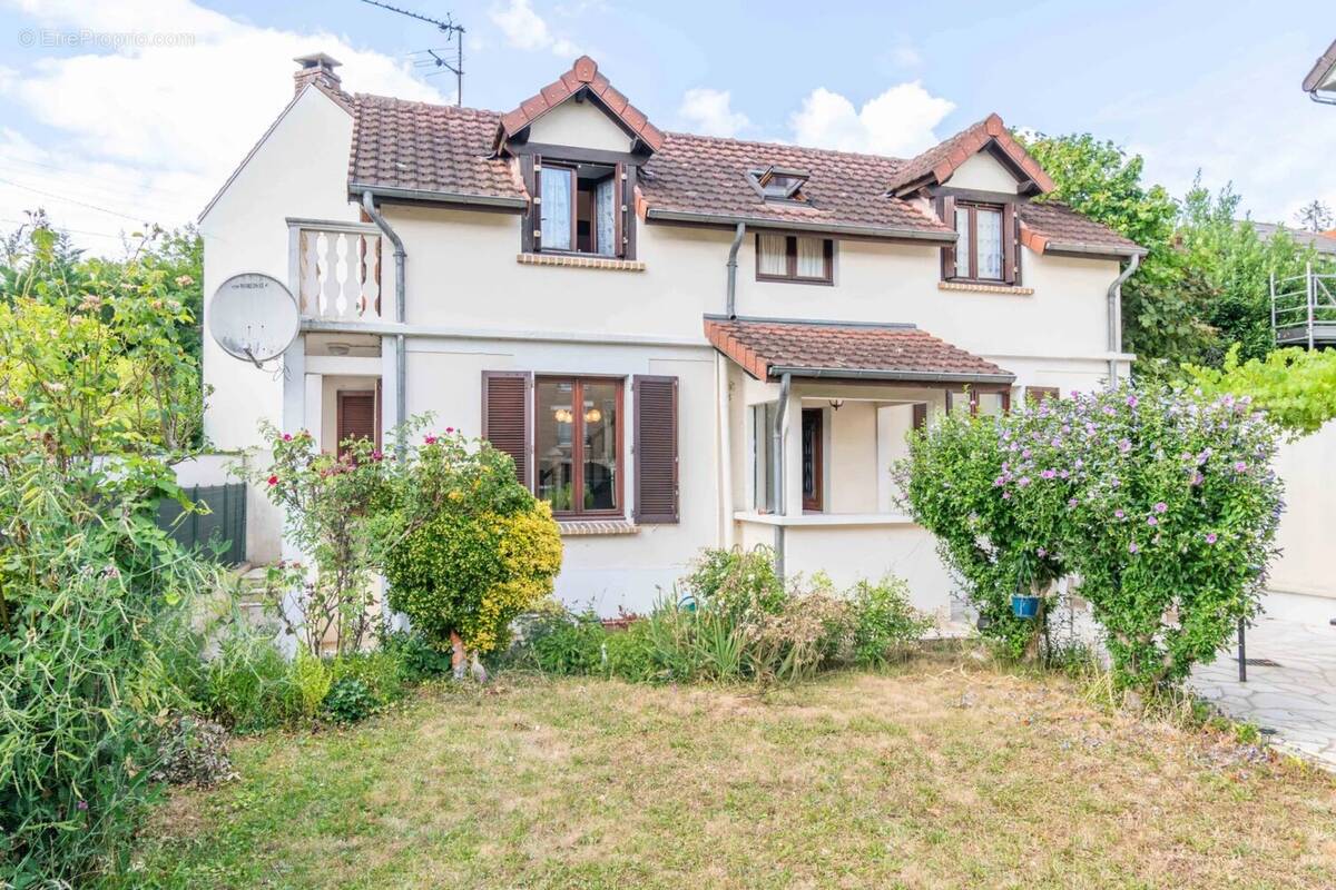 Maison à MONTMORENCY