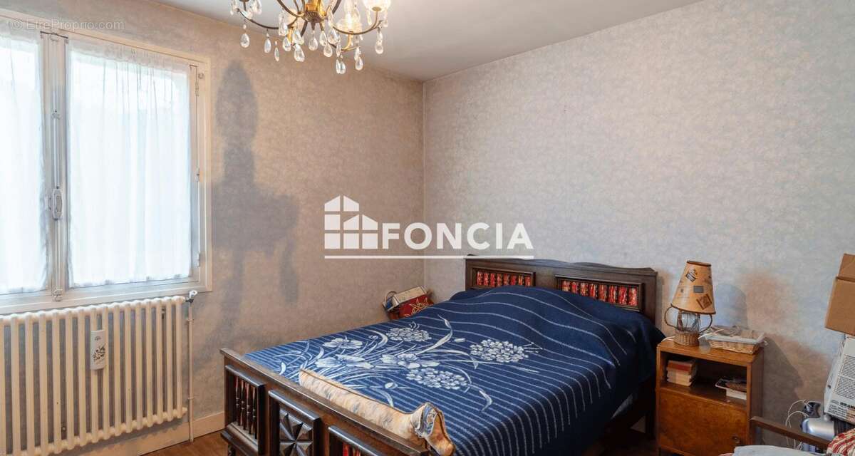 Maison à CHAMPCEVINEL