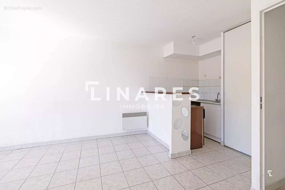 Appartement à MARSEILLE-12E
