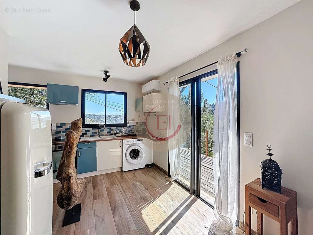 Maison à LES ADRETS-DE-L'ESTEREL