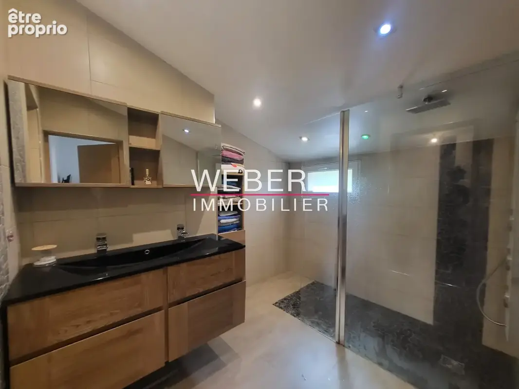 SAINTE ANNE D'EVENOS - Villa Plain pied 162 m2 - Piscine - Terrain 4800 m2 - photo 12