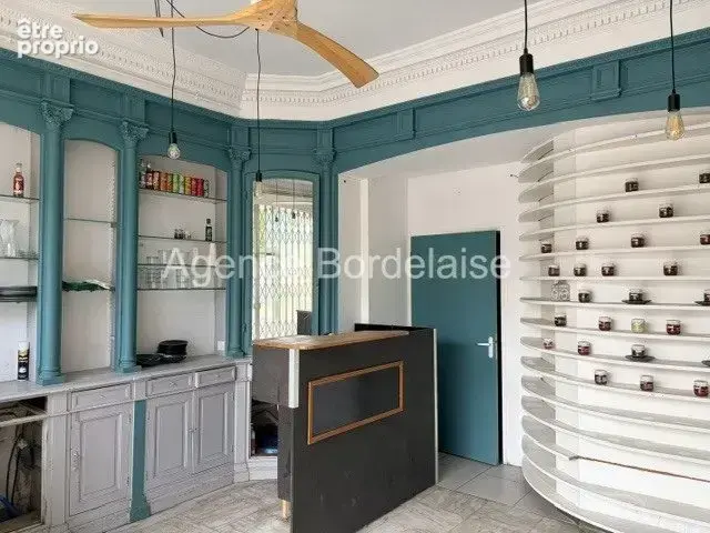 Bien immobilier à vendre à Bordeaux (33000) - photo 2