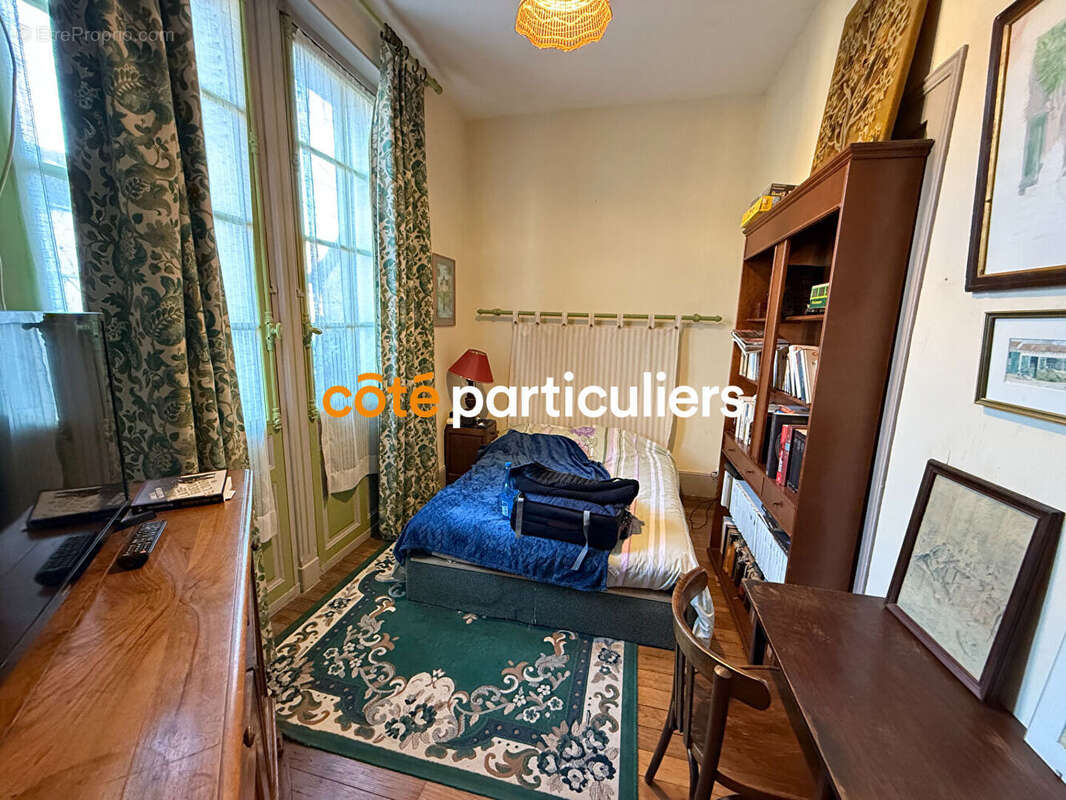 Maison à SAINT-AMAND-MONTROND