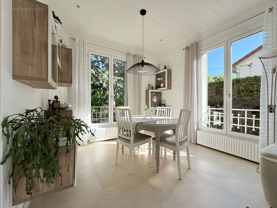 Maison à RIS-ORANGIS