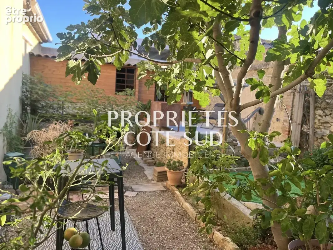 Pujaut – maison de village de charme 138 m² – belle rénovation – photovoltaïque– climatisation - photo 17