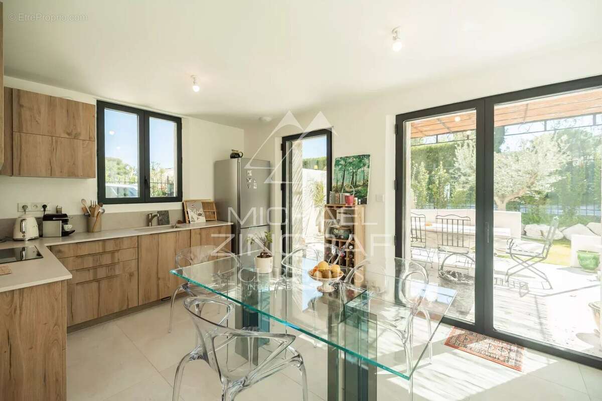 Maison à EYGALIERES