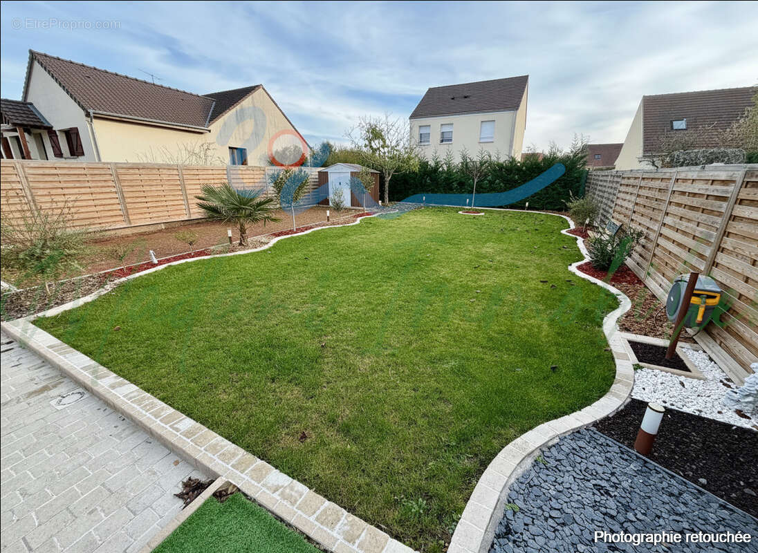 Maison à LIMETZ-VILLEZ