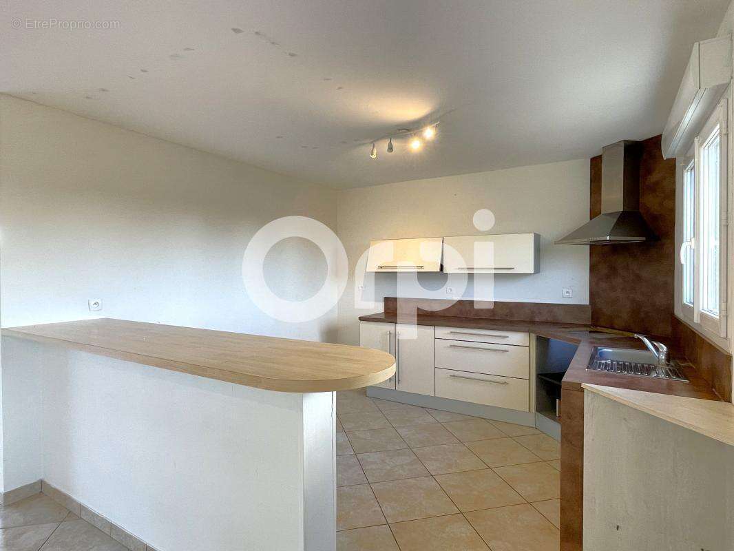 Maison à LA CROISILLE