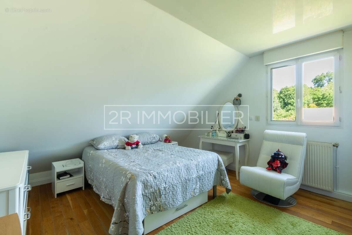 Maison à MAGNY-LE-HONGRE