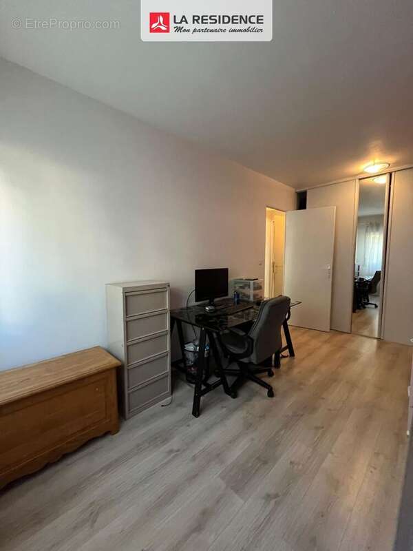 Appartement 80 m² à Guyancourt  - photo 5