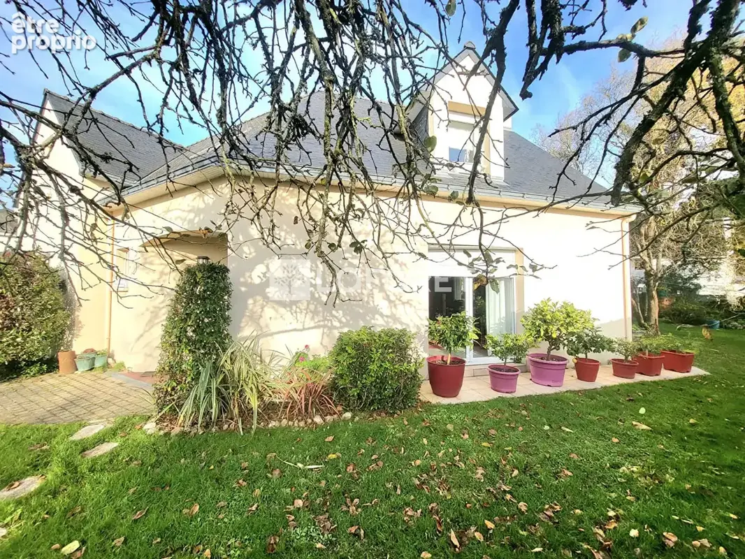 Maison familiale avec garage et  dépendance St Andre des Eaux - photo 10