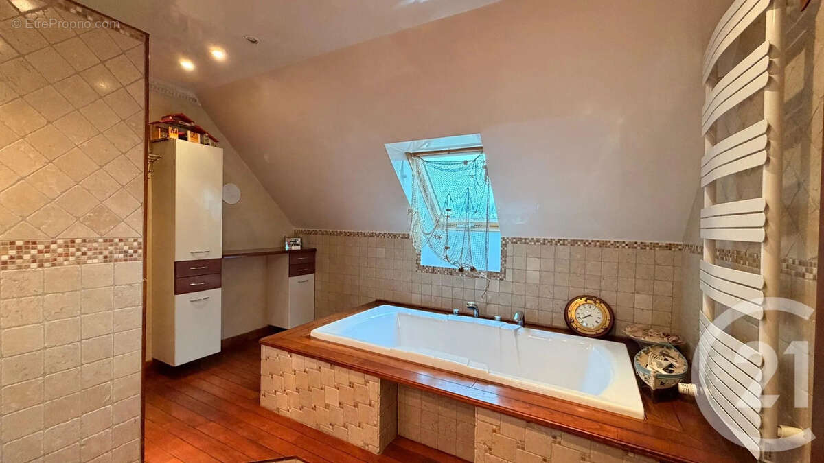 Maison à SAINT-MARD