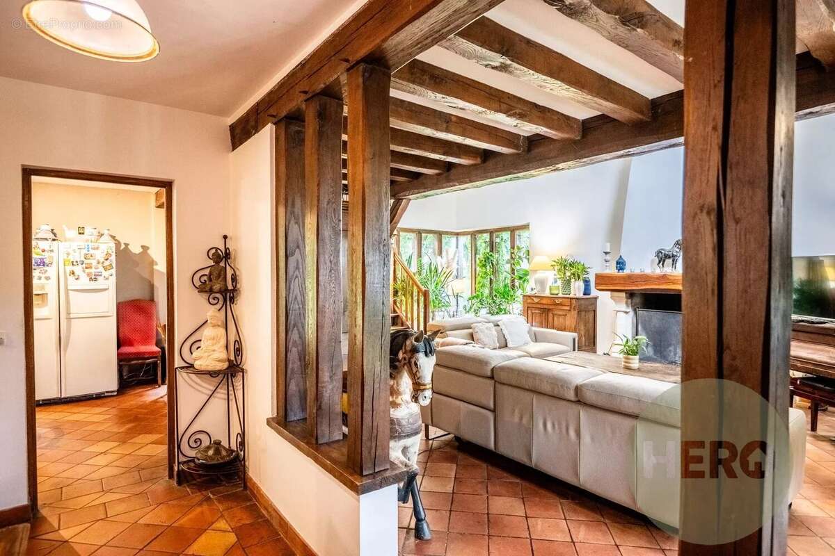 Maison à MONTFORT-L'AMAURY