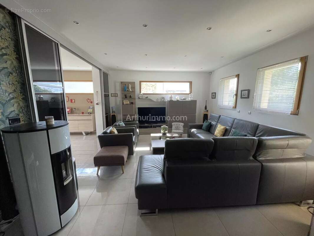 Maison à SOISY-SUR-SEINE