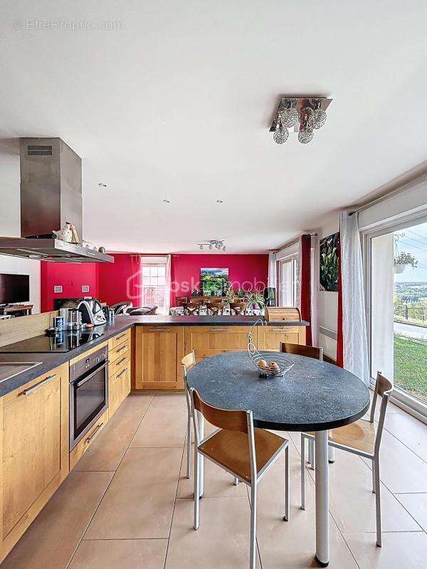 Maison à MONTMIRAIL