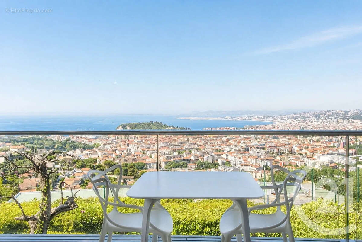 Appartement à VILLEFRANCHE-SUR-MER