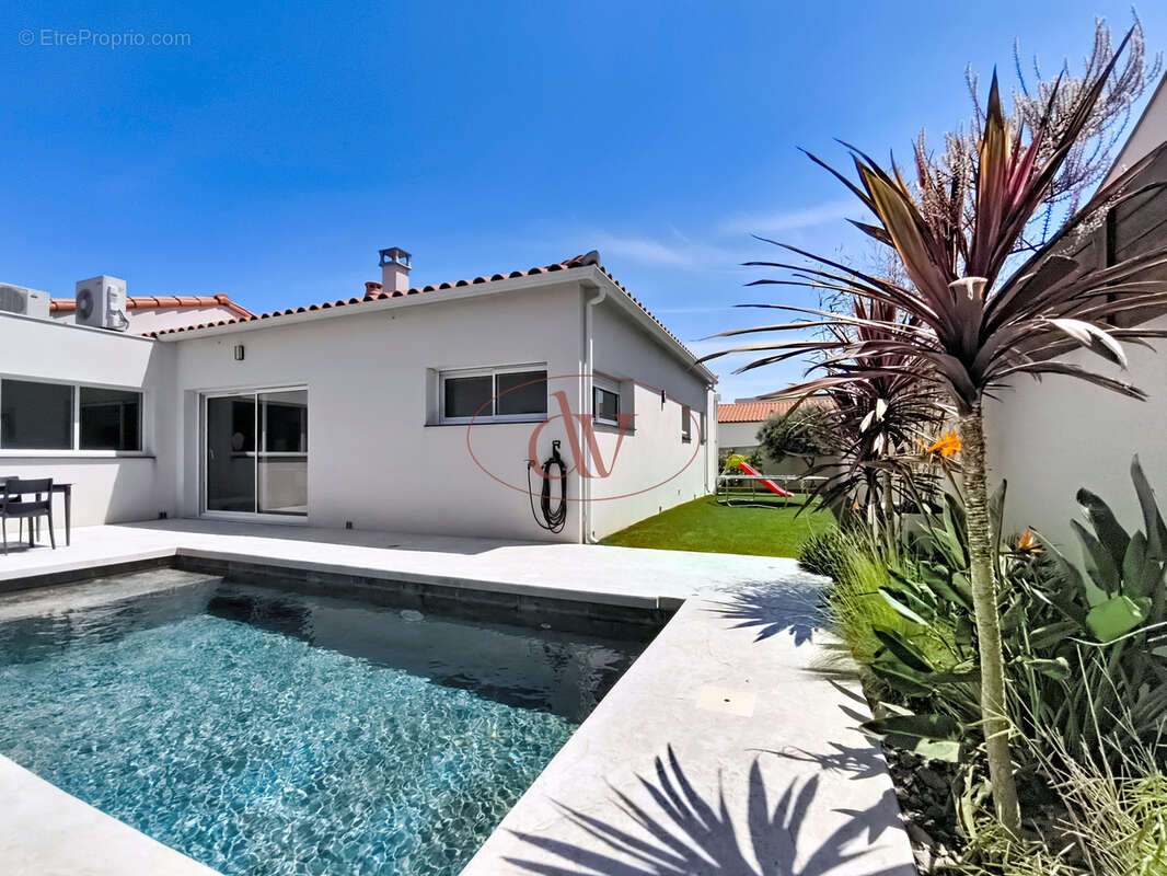 Villa d'Architecte moderne en 3 faces avec piscine - photo 11