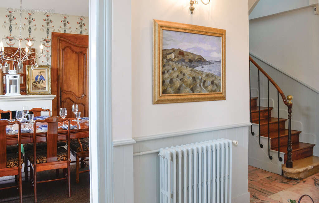 Maison à CIRES-LES-MELLO