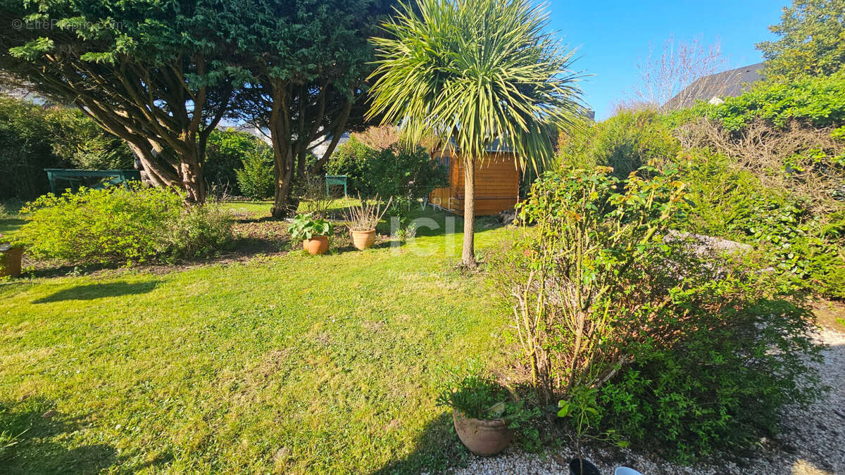 Maison à SAINTE-LUCE-SUR-LOIRE