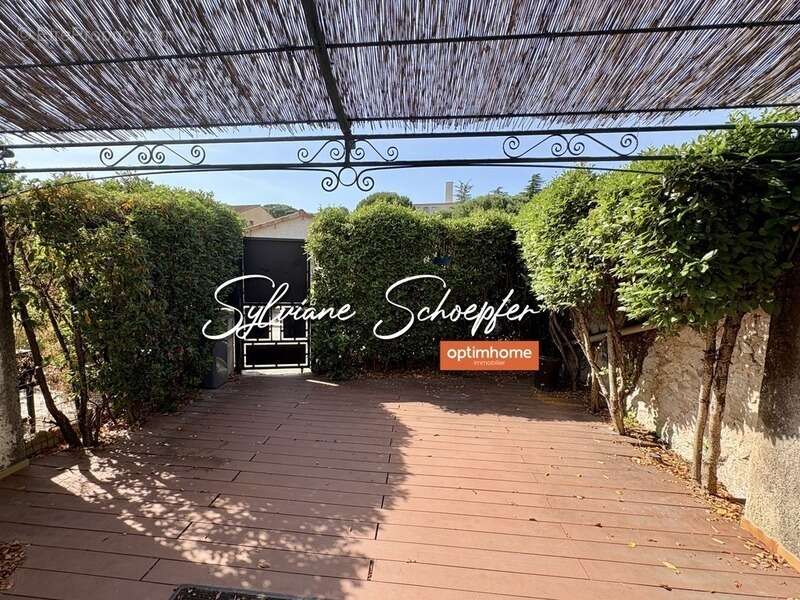 Appartement à SAINT-PAUL-TROIS-CHATEAUX