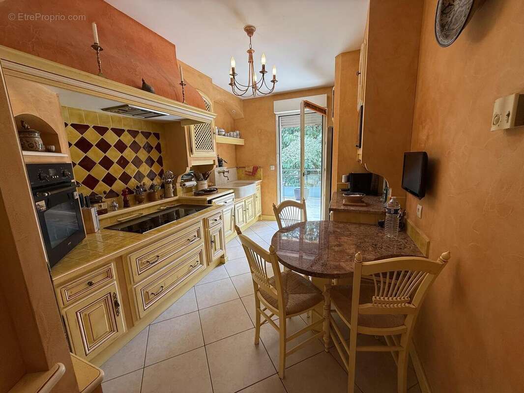 Photo 4 - Appartement à TASSIN-LA-DEMI-LUNE