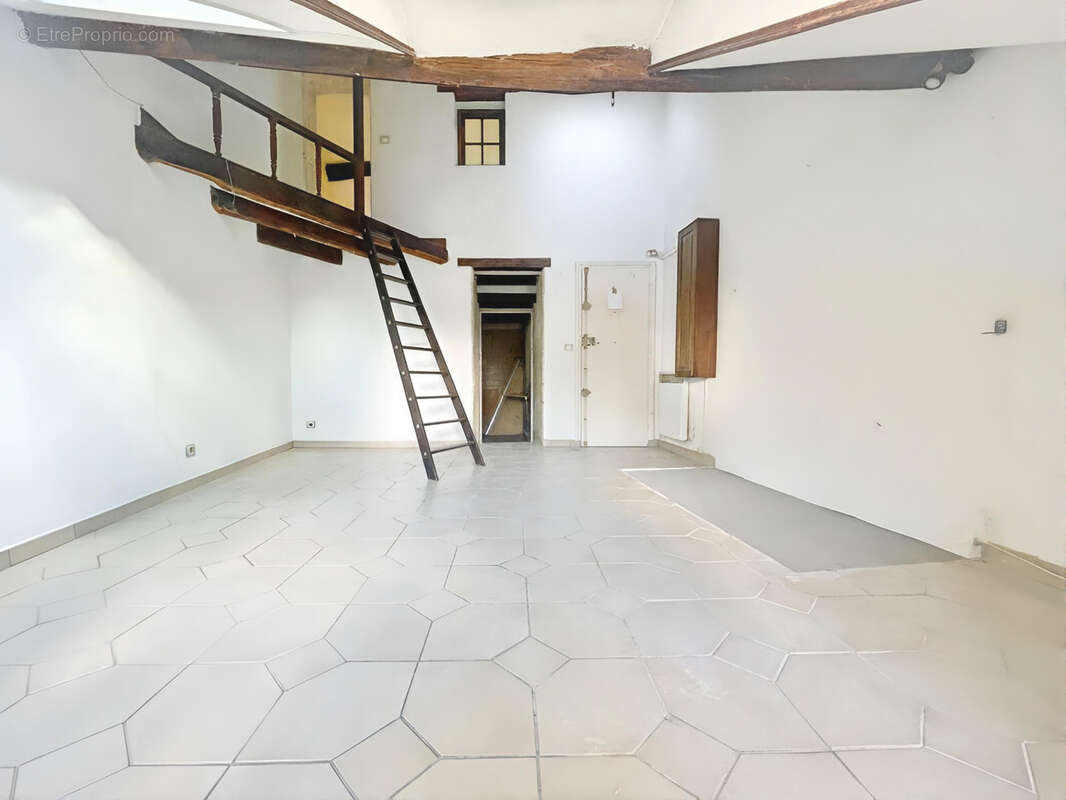 Appartement à PARIS-11E