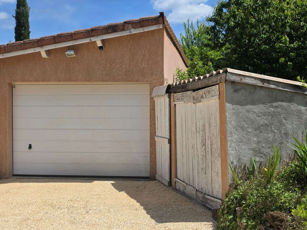 Maison à MONTPEZAT-SOUS-BAUZON