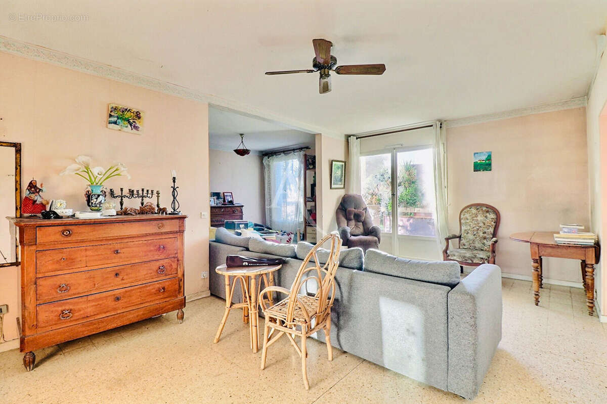 Appartement à MARSEILLE-12E