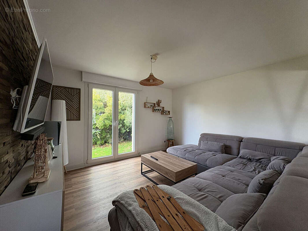 Maison à LAMPAUL-GUIMILIAU