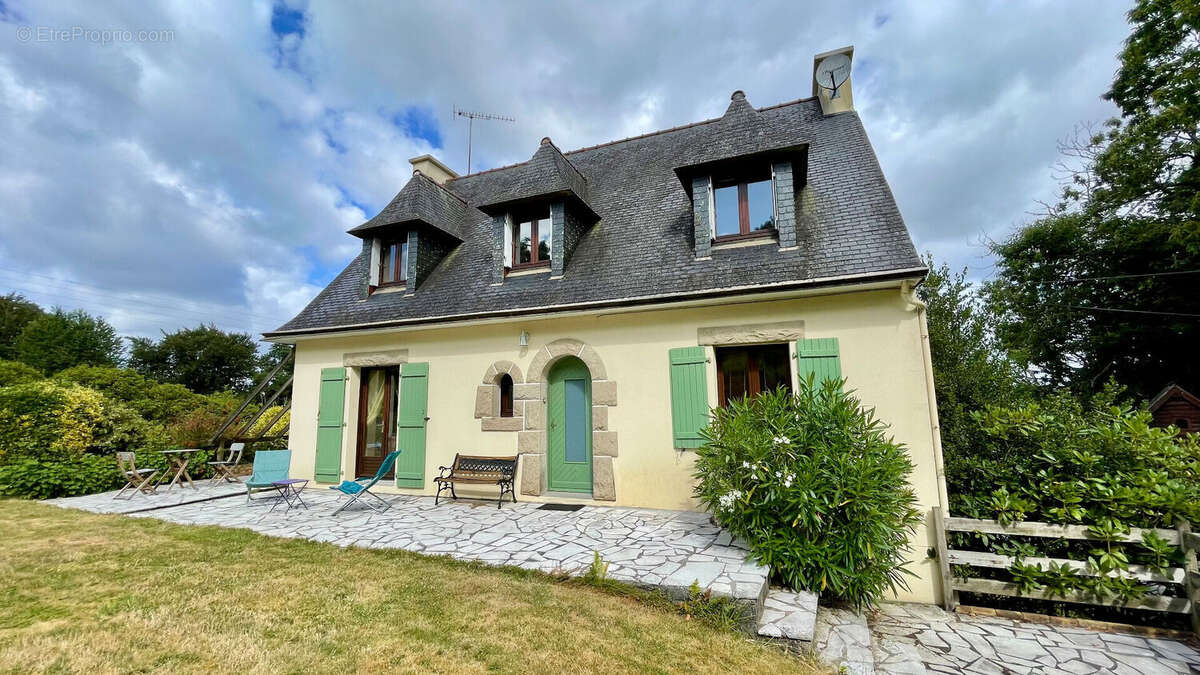 Maison à ERGUE-GABERIC