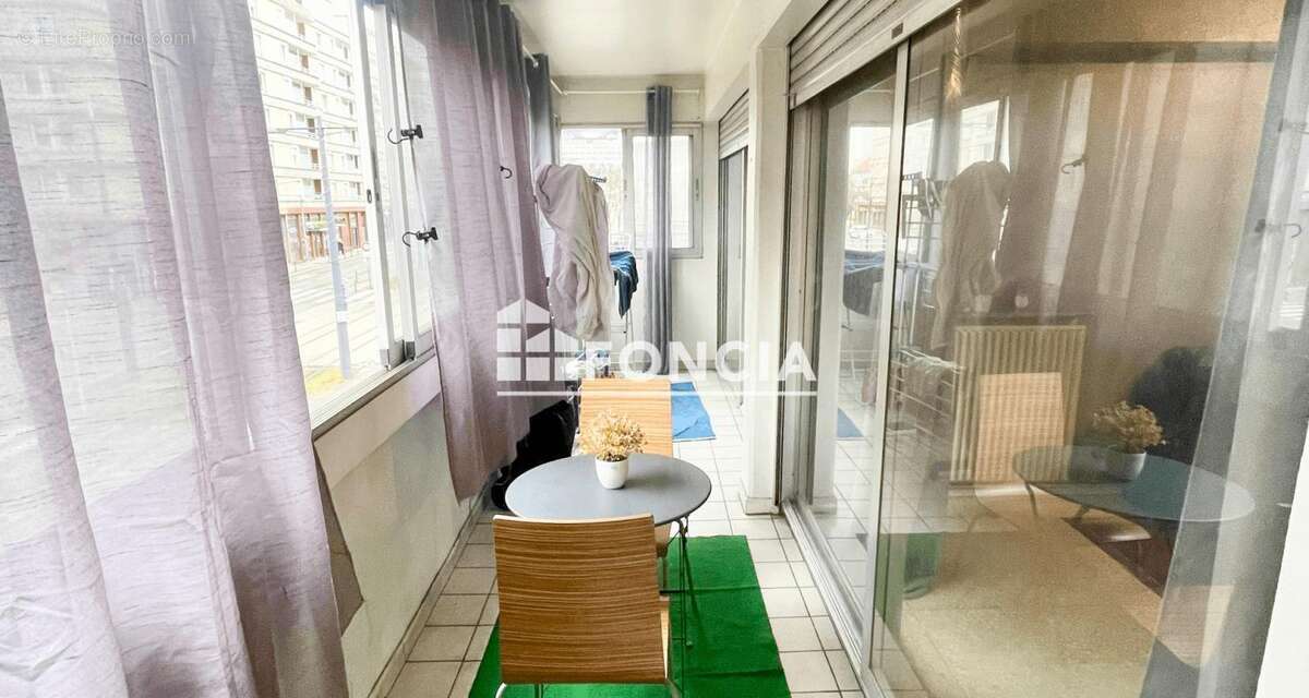 Appartement à SAINT-ETIENNE