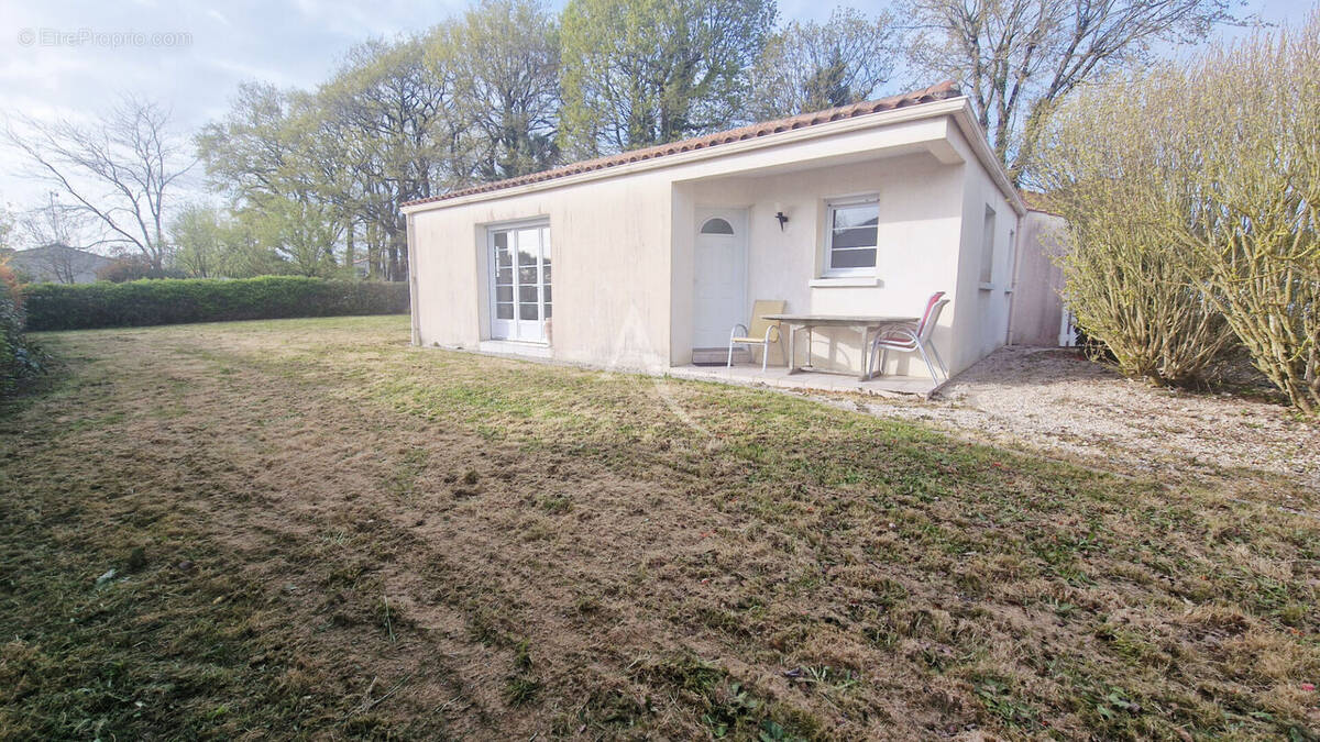 Maison à GROSBREUIL