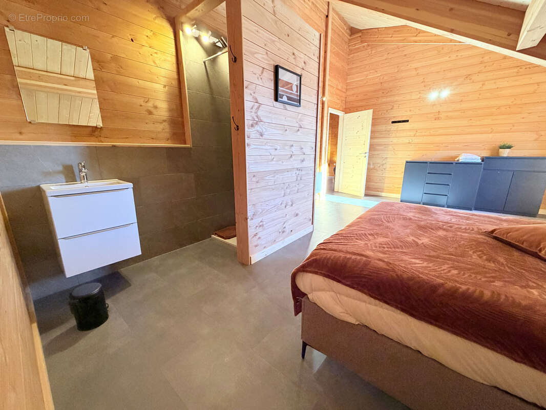 Maison à FONTCOUVERTE-LA-TOUSSUIRE