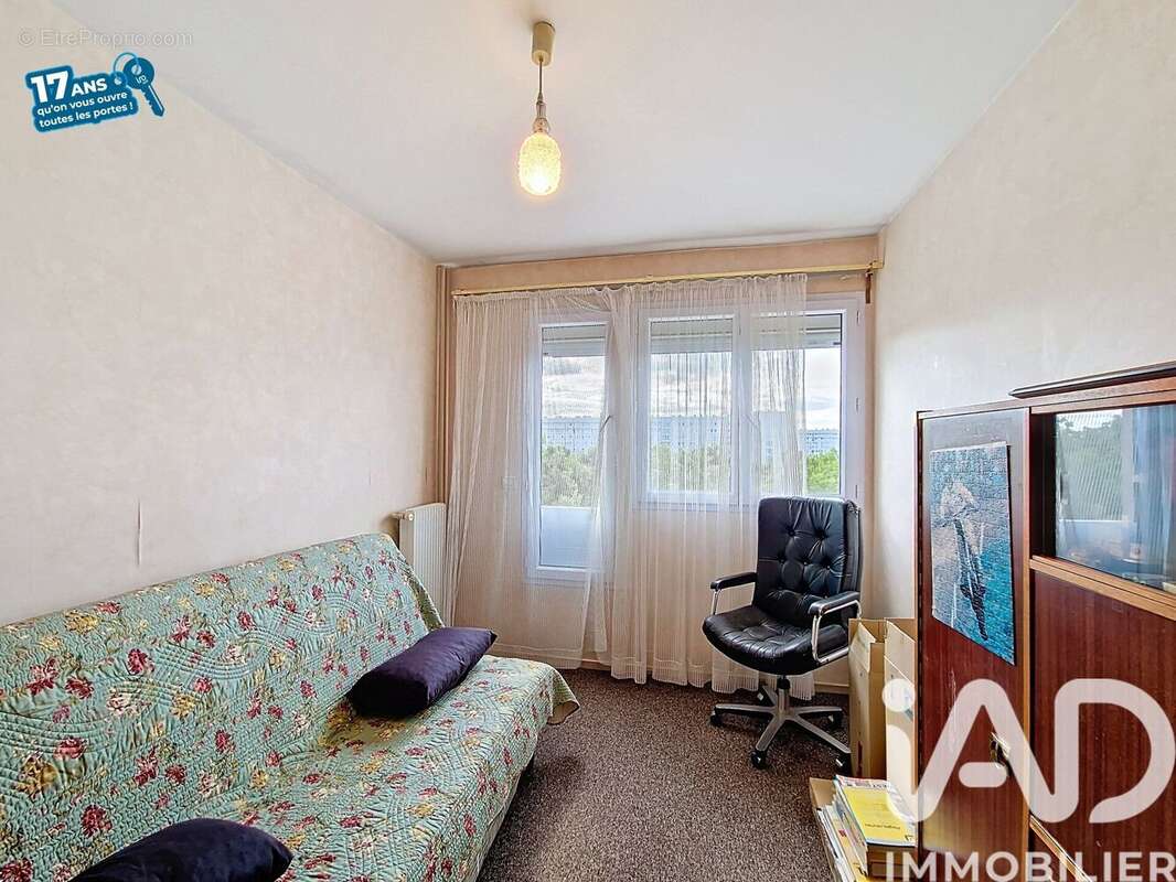 Photo 8 - Appartement à VILLENEUVE-LA-GARENNE