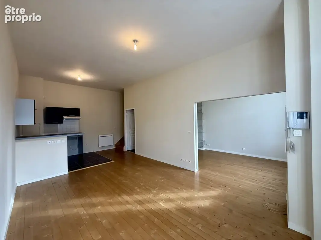 Appartement 4 pièces 84 m² à vendre à Fontainebleau (77300) - photo 2