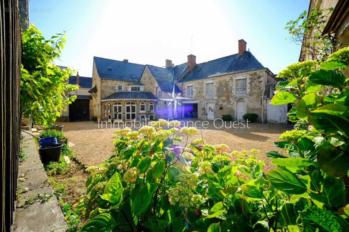 Maison à SABLE-SUR-SARTHE
