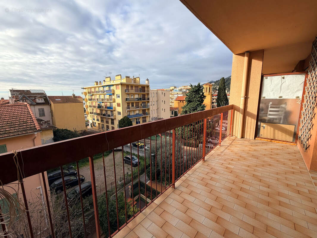 Appartement à MENTON