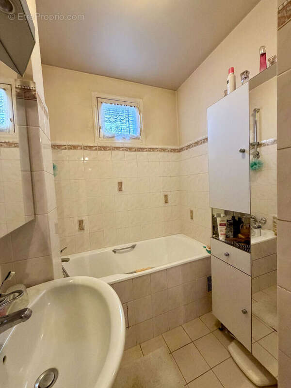 Appartement à LE PERREUX-SUR-MARNE
