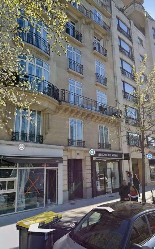 Commerce à NEUILLY-SUR-SEINE