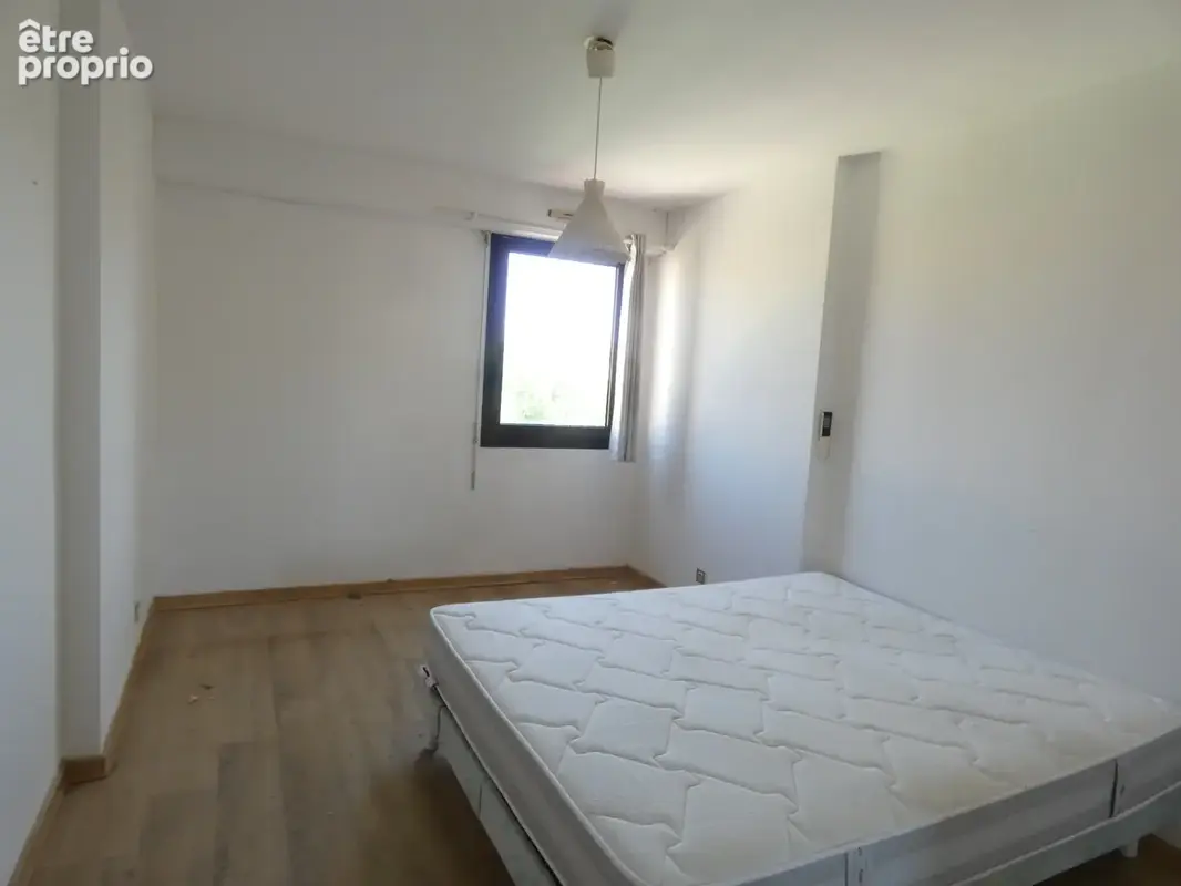 Alès, location appartement avec terrasse et garage - photo 8