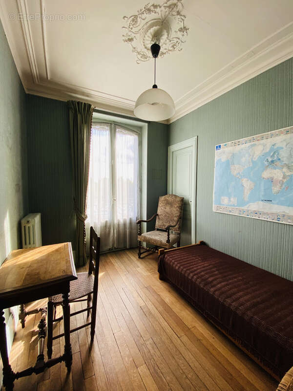 Maison à MONTEREAU-FAULT-YONNE