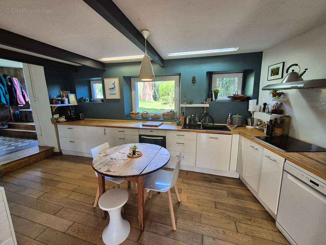 Maison de caractère T8 de 211 m² sur terrain de 948 m² avec piscine - photo 3