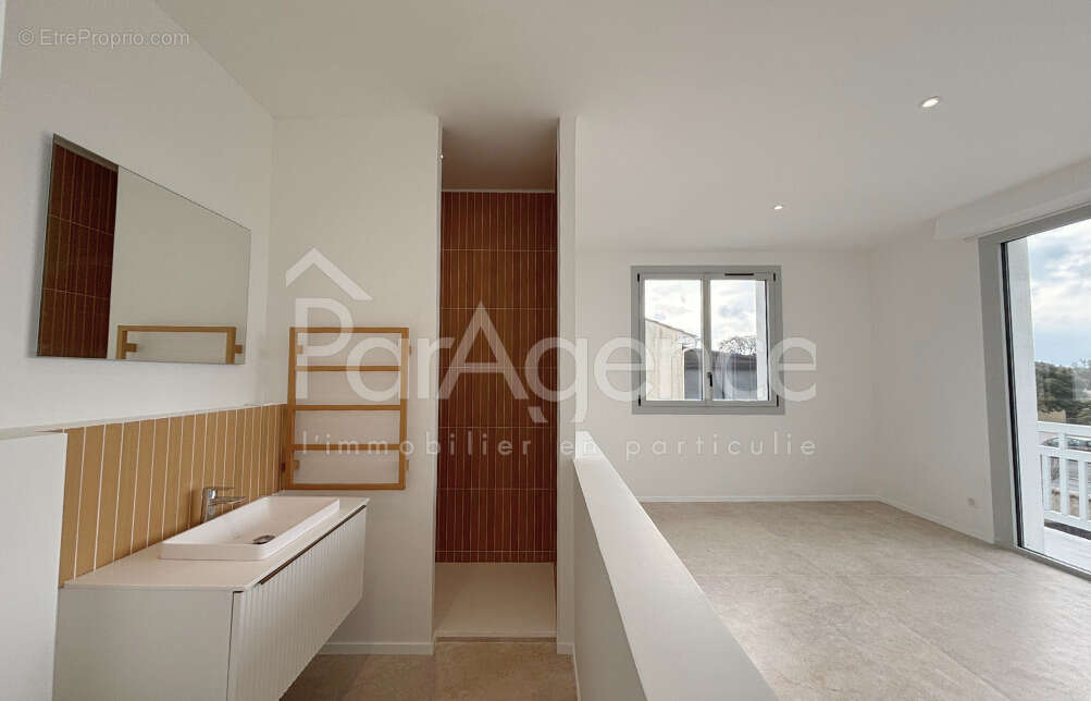 Maison à VAUX-SUR-MER