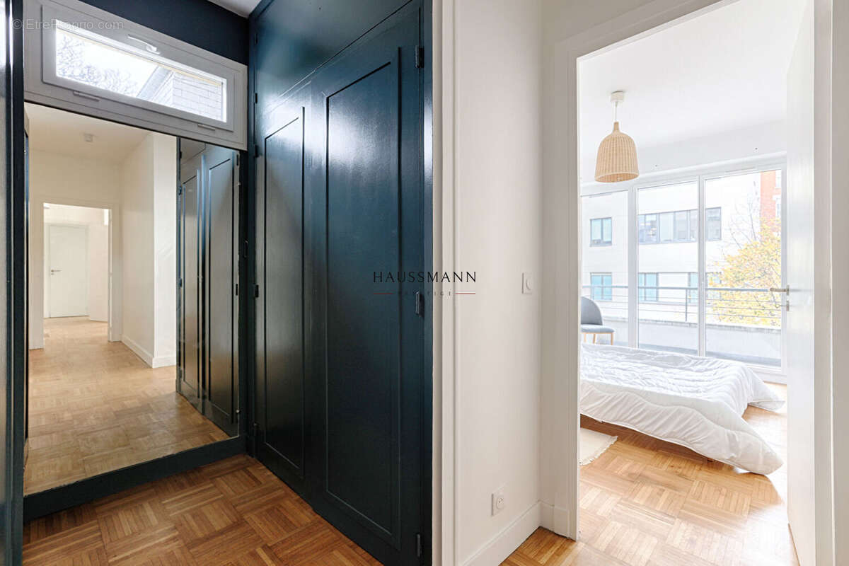 Appartement à NEUILLY-SUR-SEINE