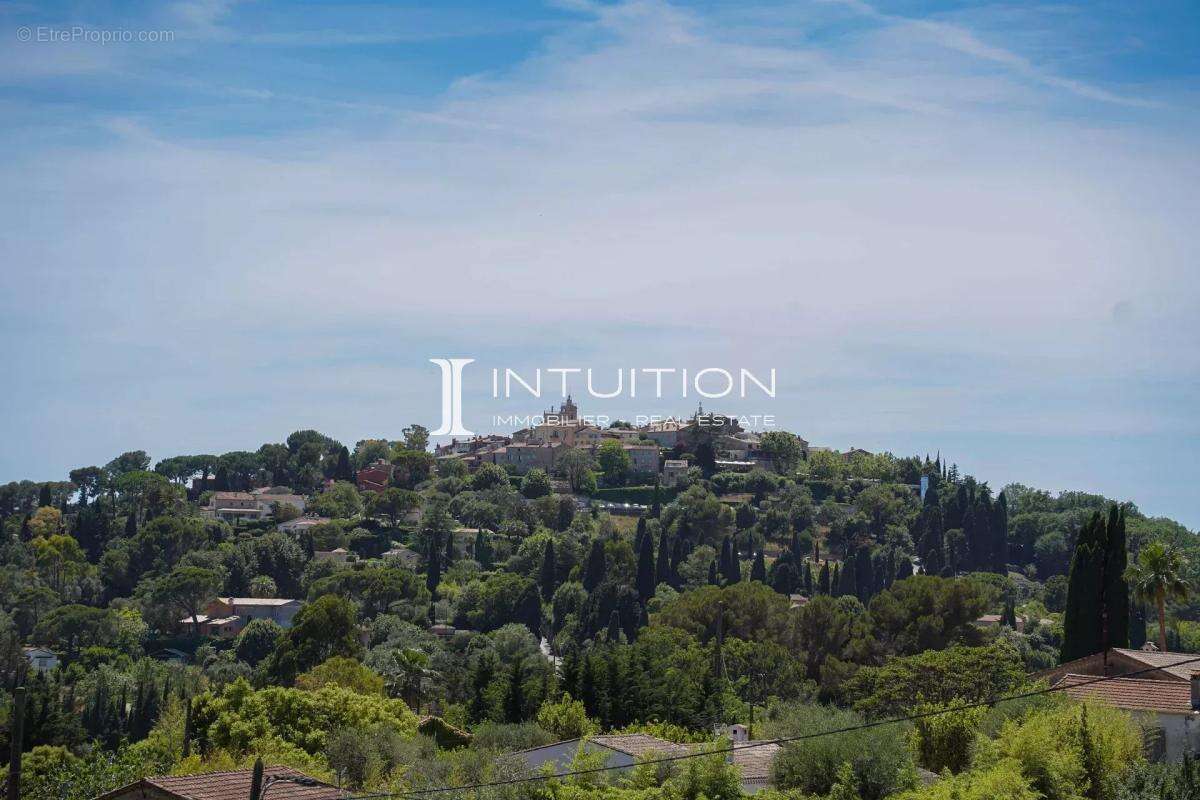 Mougins - Les Colles : Propriété de prestige avec vue panoramique sur le village - photo 5
