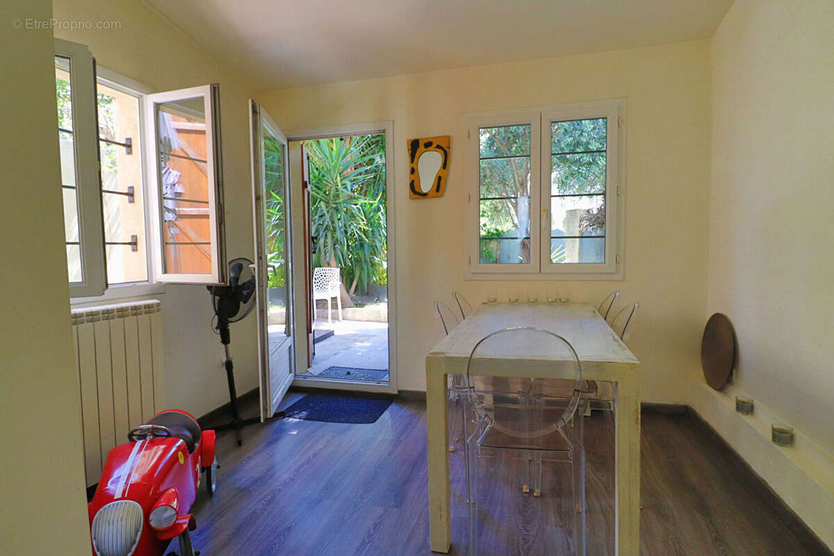 Maison à MARSEILLE-10E