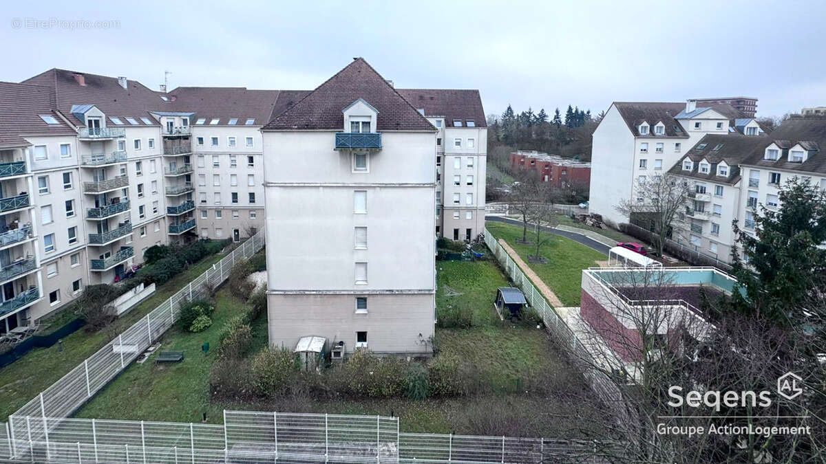 Appartement à DUGNY